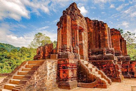 My Son and Hoi An Private Full-Day Tour with Pickup from Da Nang
