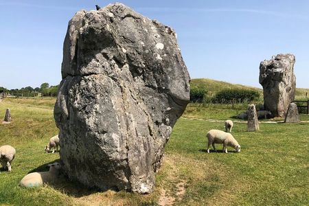 Private Day Tour from Bath to Avebury and Stonehenge with Pickup