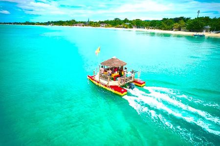 Tiki Pon Da Sea Cruise to Booby Cay with Lunch from Negril 