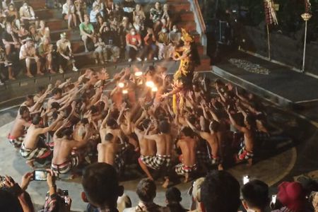 All Inclusive Kecak Dance and Uluwatu Temple Admission Ticket