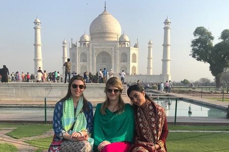 From Jaipur- Private Day Trip To Taj Mahal Agra By Car
