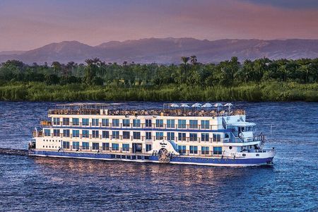  4-Night Nile Cruise with Flights included + HOT AIR BALLON