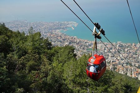 Small-Group Tour to Jeita Grotto, Harissa & Byblos with Lunch