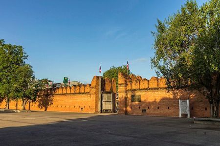 Private Half-Day Tour The Old Chiang Mai City With Street Foods