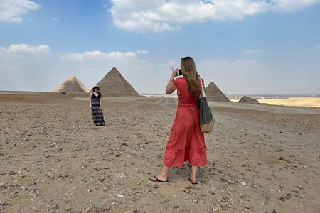 Full Day Tour To Giza Pyramids With Camel Ride And Egyptian Museum In Cairo