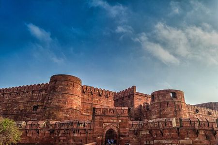 Full Day Taj Mahal, Agra Fort & Baby Taj Tour from Delhi by Car