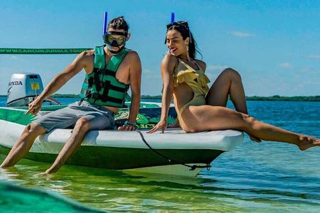 Exciting Speedboat Expedition in Cancun Lagoon!