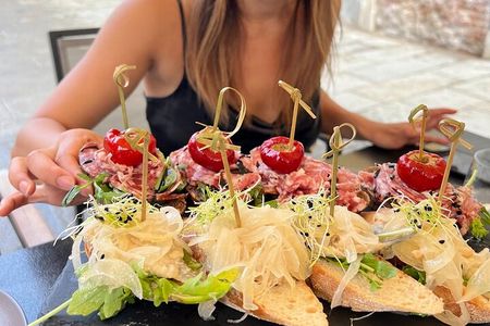 Venice Food Tour: 6+ Tastings of Cicchetti & Local Classics