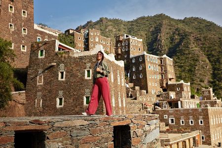 Full Day Historical & Rijal Almaa Tour