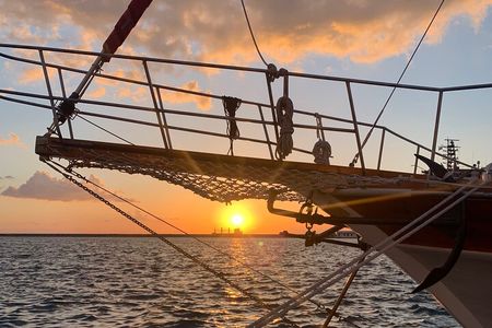 Sunset Cruise in Rhodes with unlimited drinks & snacks
