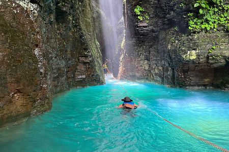 La Leona Waterfall Guided Tour+Transportation 
