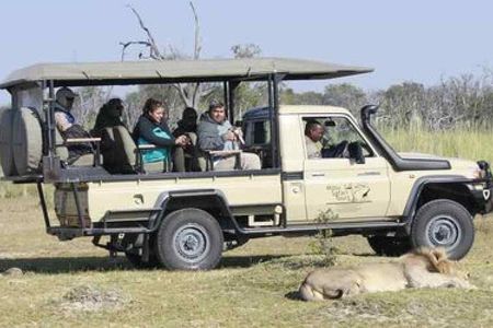 Elephant Trail Moremi Day Tour