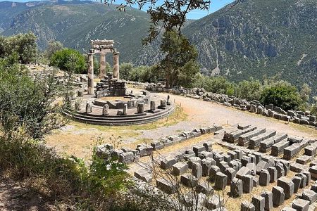 Premium Delphi Day Trip with an Expert Guide, Museum & Lunch