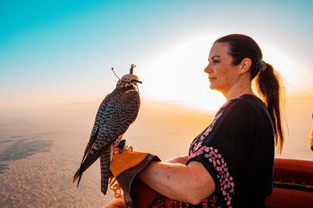 Deluxe Hot Air Balloon Ride with Breakfast & Flight Falcon Show
