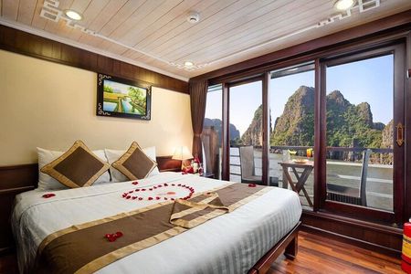 2D1N Halong Bay on Luxury Le Journey Cruise: SQUID FISHING, KAYAK, MEALS