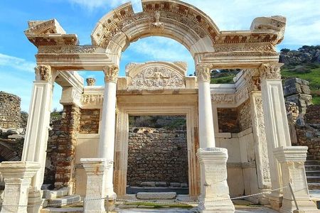 PRIVATE EPHESUS TOUR FOR CRUISERS: On-time Return and Skip-Line