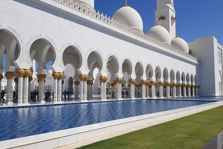 Premium Half Day Abu Dhabi Grand Mosque Tour from Dubai