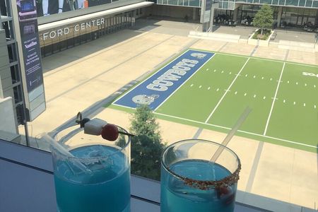 Walking Tour of the Star District in Frisco with Brunch
