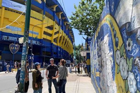 3 Hours Private Street Art Tour in La Boca and Barracas
