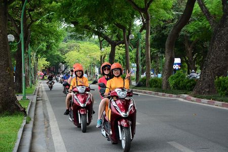 Hanoi Motorcycle Tours With Female Drivers