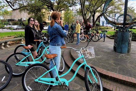 2-Hour Explore Savannah Bike Tour