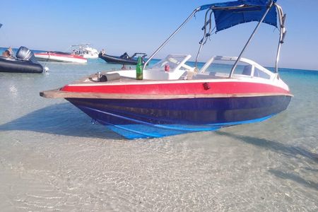 Fishing Semi Private Speed Boat & Snorkeling - Hurghada