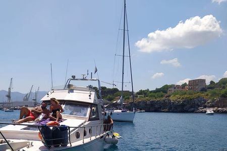 Guided day by boat from Palermo