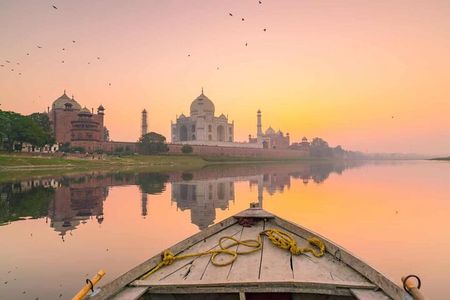 Private Taj Mahal & Agra Fort Tour From Delhi