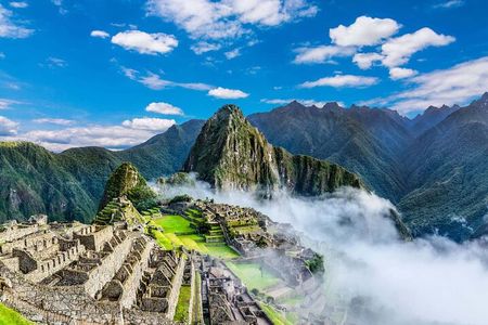 2-Day Tour to Machu Picchu by Train From Cusco