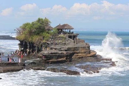 Half Day Tanah Lot Temple Private Guided Tour