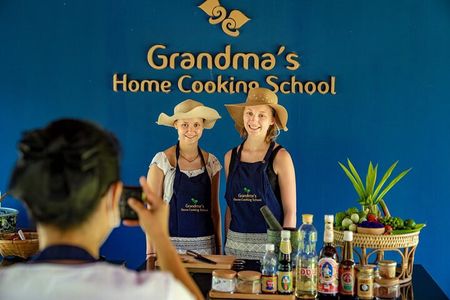 Full-Day Thai Cooking Class with Grandma - Market and Farm Tour