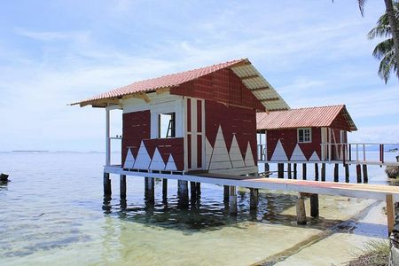 1 Night Bungalow Over the Water in San Blas Islands
