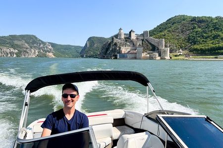 Golubac Fortress w/Iron Gate Speed Boat & Rakija Distillery tour