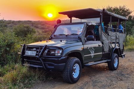 Safari Drive Hluhluwe Imfolozi Park South Africa