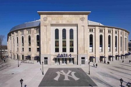 New York A City of Contrasts: Tour The Bronx, Queens and Brooklyn