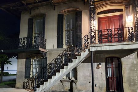 Doctor Buzzard's Goodtime Ghost Tour