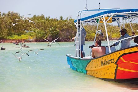 Relaxing private boat tour to Cabo Catoche with fishing 