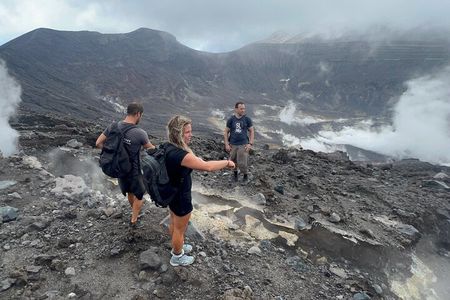 Volcano Hike La Soufrière st Vincent