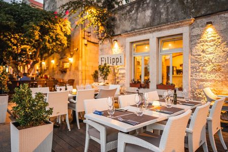 Korcula walking tour and dinner for Food Lovers