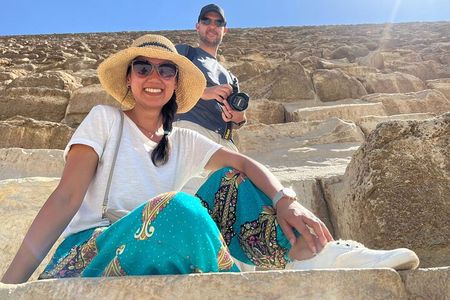 4 Hours Adventure To Giza Pyramids, Sphinx, Lunch & Camel Ride