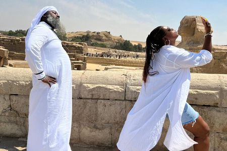 Cairo Layover Tour: Giza Pyramids, Christian Cairo Mosque & Dinner Nile Cruise