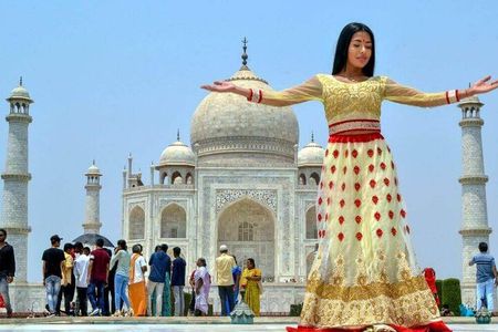 From Jaipur - Taj Mahal Agra Private Same Day Tour
