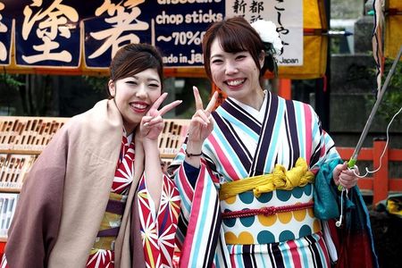 Kyoto Cultural Walking Tour: Fushimi Inari, Gion & Zen Temple