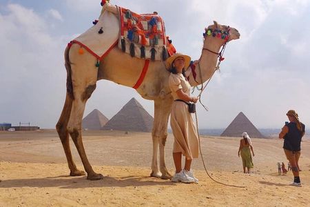 8 Hour Giza Pyramids , Sphinx & Coptic Cave Church from Cairo