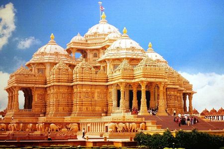 Divine Temples Tour in Delhi