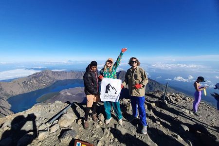 Rinjani Trekking 3D/2N - Sembalun Hot Springs Reward to Crater Rim and Lake