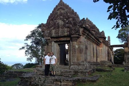 Explore the Lost Temples of Koh Ker & Beng Mealea