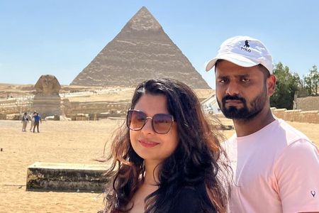 Half-Day Private Giza Pyramids Tour with Lunch and Camel Ride