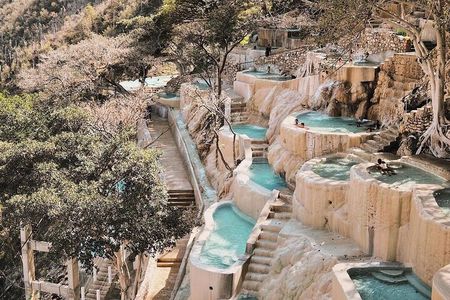 Travel to Tolantongo: Transportation and tickets