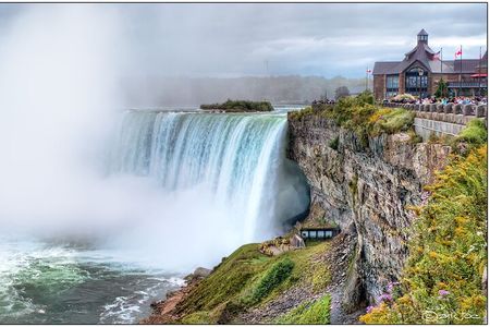 Niagara Falls Canada: Helicopter + Boat + Lunch & more US Pick-up